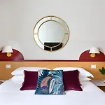 Aramis Deluxe Rooms