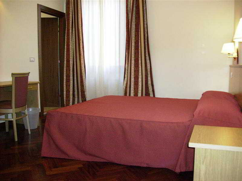 Aramis Deluxe Casa de hóspedes 2*